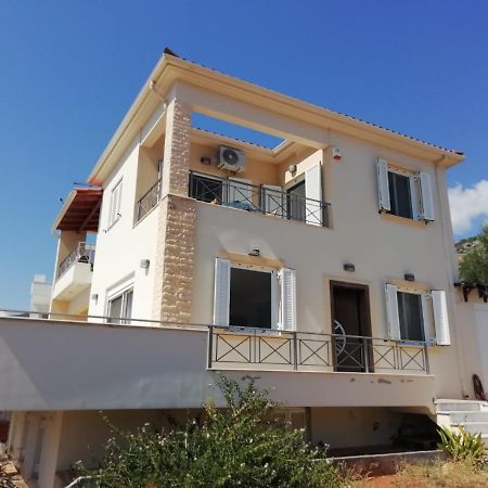 Rural 3-Bedroom House Каламата Екстериор снимка